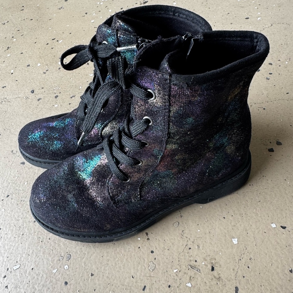 Kids Shimmering Black Boots